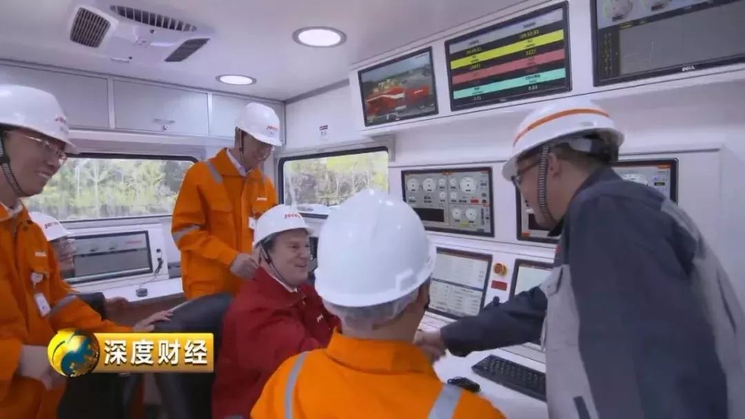 煙臺杰瑞的這臺壓裂車，將顛覆您對石油裝備的想象